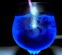 verre bleu