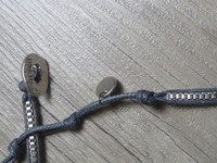 okaidi détail fermeture collier gris chaine