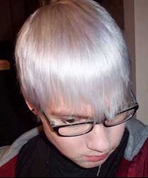 Teindre Ses Cheveux En Blanc Coiffure Et Coloration Forum Beaute
