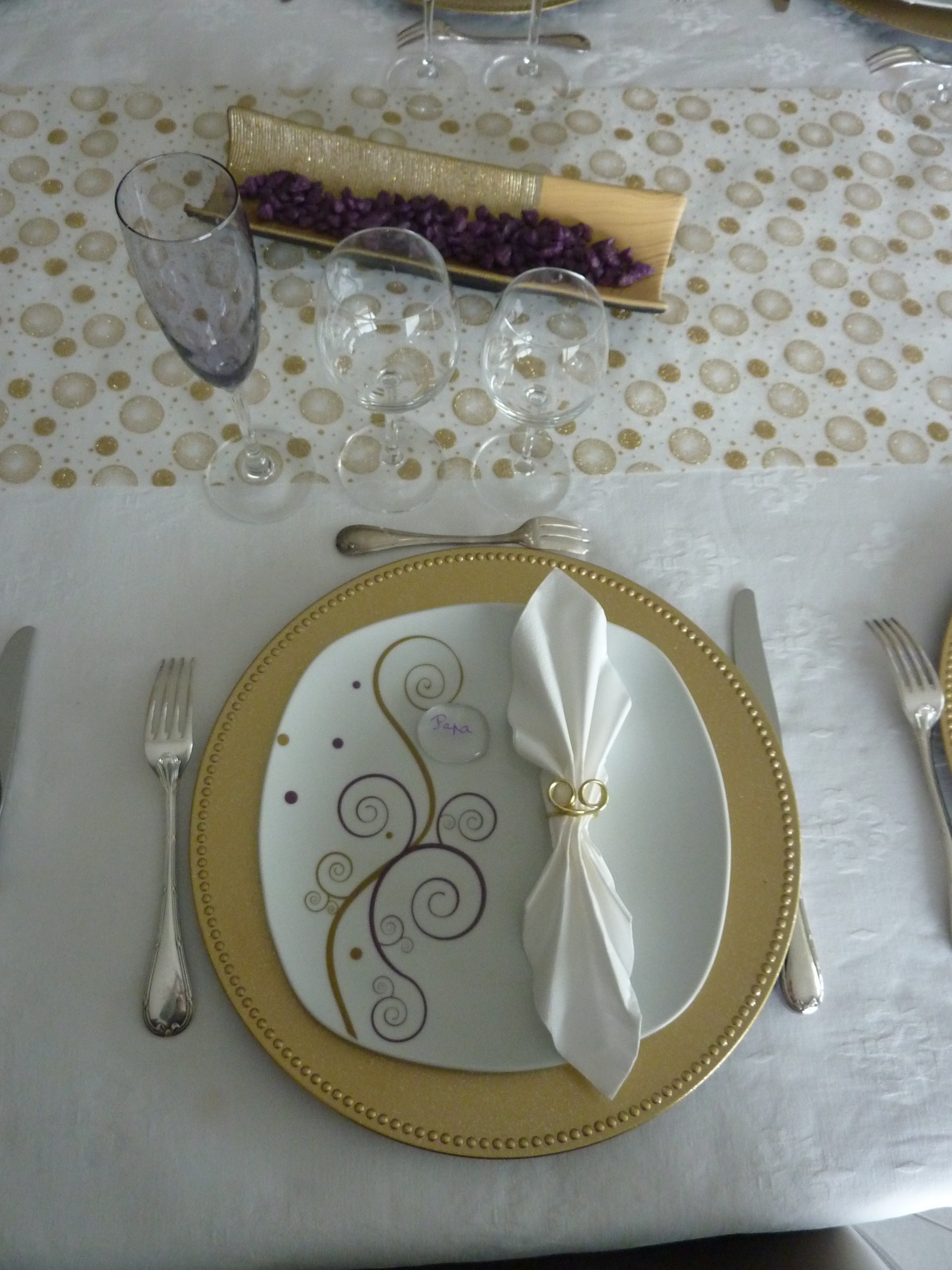 Pliage Serviette Accordeon Et Rond De Serviette Dore Deco De