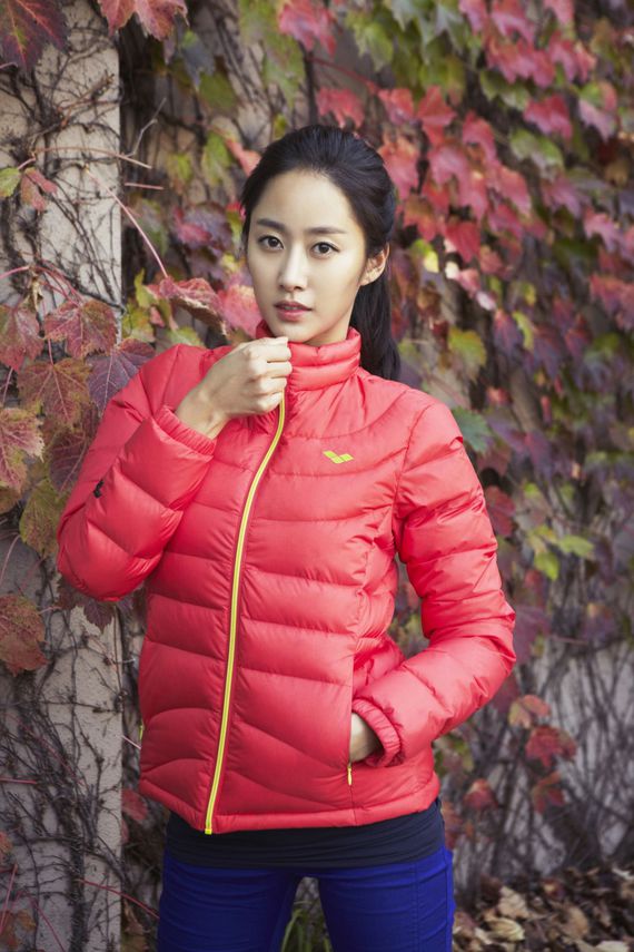 jeon-hye-bin-photoshoot-arena-fall-winter-2013-sports-collection_34