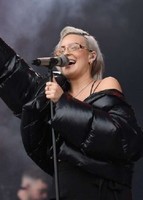 Anne-Marie_-Performing-at-V-Festival-2017--08-300x420