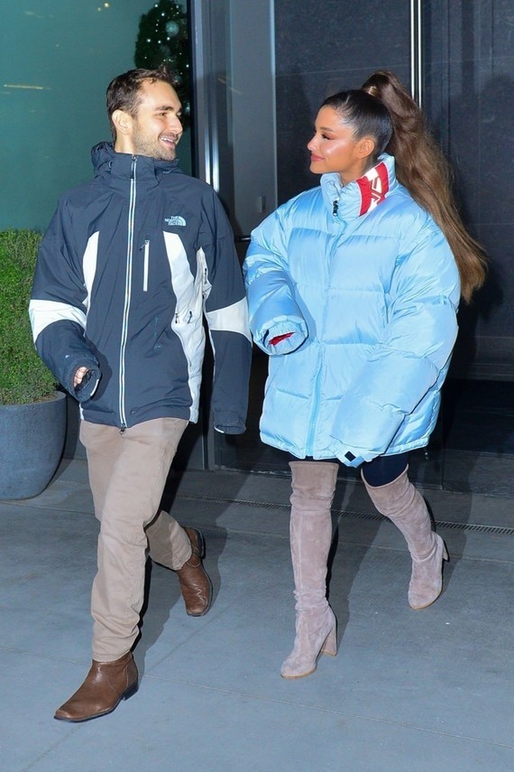 ariana-grande-out-in-new-york-12-05-2018-7