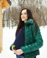 depositphotos_33220085-stock-photo-beautiful-pregnant-woman-in-winter