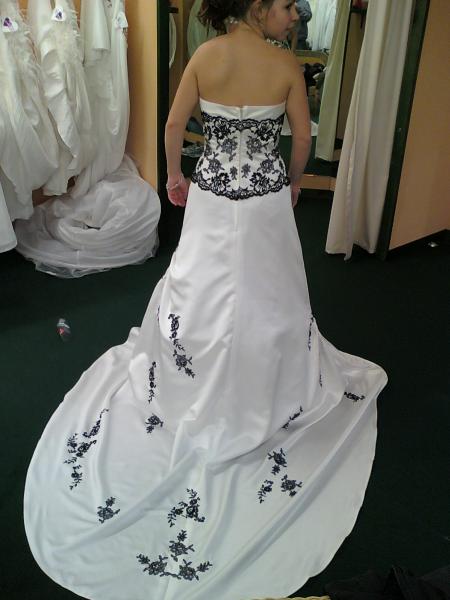 Vos Robes De Chez Point Mariage Robes De Mariee Mariage