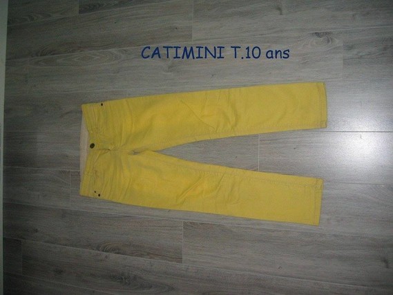Jean CATIMINI SLIM T.10 ans porté 1/2 fois -- 20€