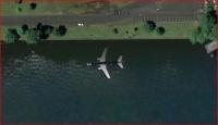 Avion sur l'eau