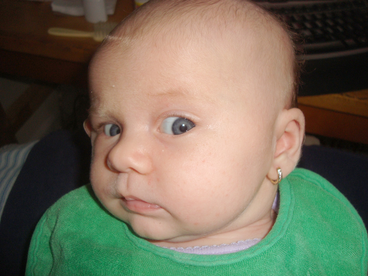 Percer Les Oreilles Bebe Grandit Forum Grossesse Amp Bebe Doctissimo