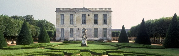 11 Château_de_Bouges_panoramic