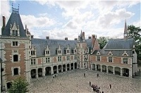 château de Blois aile Louis XII & chapelle St-Calais