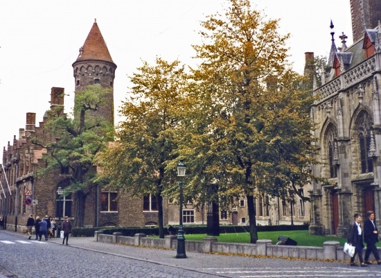 Bruges Vrouwe Kerk place