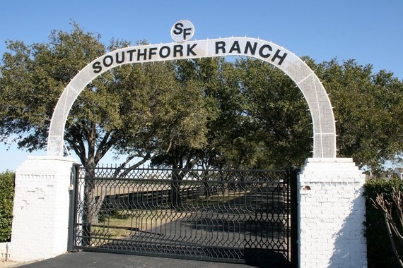Southfork_Ranch_(DF)_Dallas,_USA