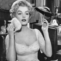 Marilyn-Monroe-a-eu-recours-a-la-chirurgie-esthetique
