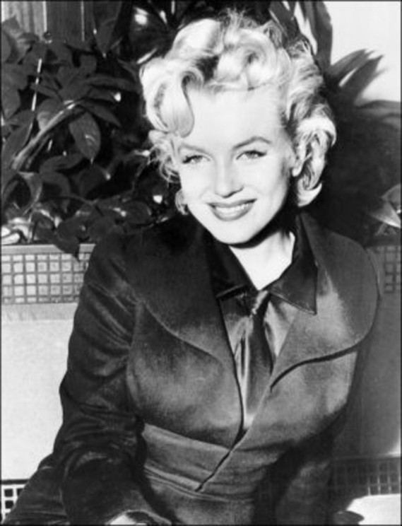 Secrets-de-beaute-Marilyn-Monroe-Grazia-fr_width1024