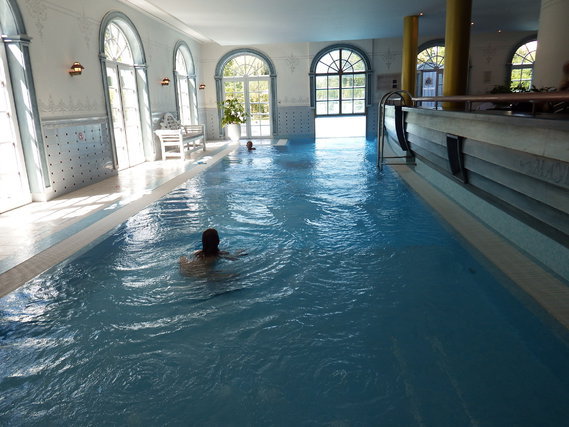 hôtel Bell Rock piscine partie intérieure