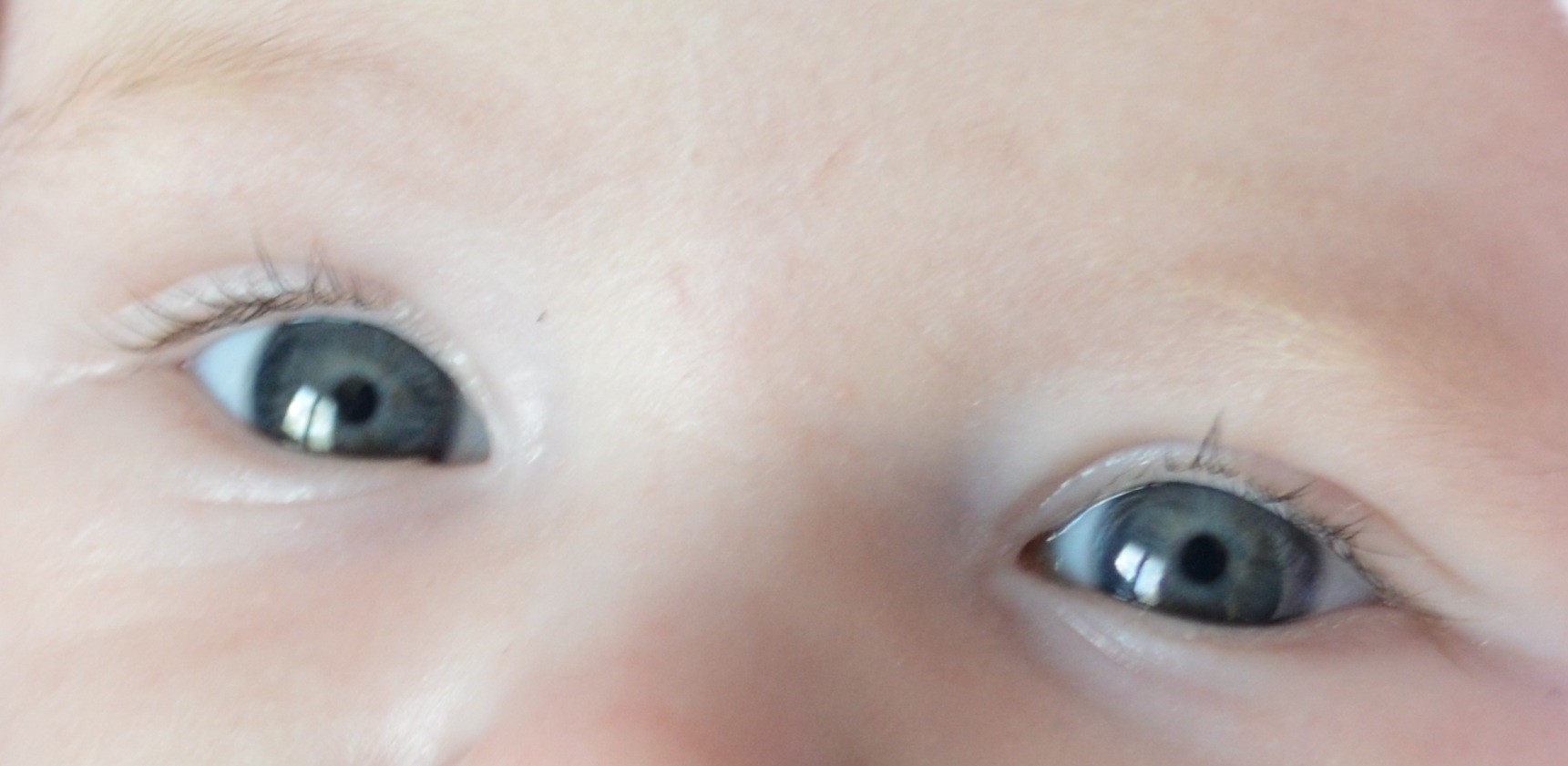 Yeux De Bebe Bébé Grandit Forum Grossesse Bébé