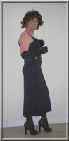 longue robe noir avec plumes 12