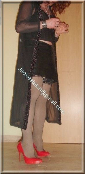 jupe cuir corset noir 47