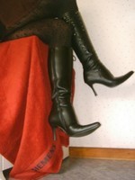 Bottes en dessous du genou a tallon aiguille avec jupe noircollant dessin 29