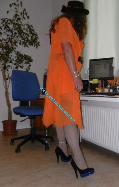robe orange 55