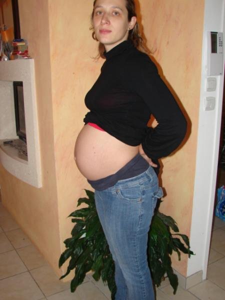 Un Mois Et Demi De Grossesse Et Deja Du Ventre