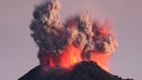 le volcan Colima en éruption au Mexique