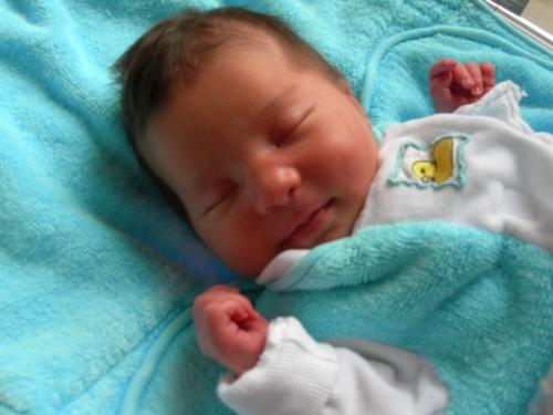 Naissance D Angelina Le 9 Mai A 37sa Accouchement Forum Grossesse Amp Bebe Doctissimo Naissance D Angelina Le 9 Mai A 37sa Accouchement Forum Grossesse Amp Bebe Doctissimo