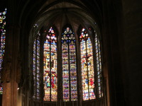 vitraux de la basilique de Carcassonne