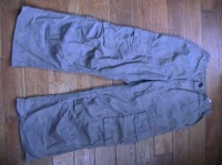 pantalon camouflage gris IKKS  10 ans  8 euros