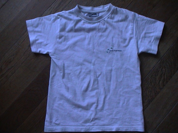 TEE SHIRT BLANC BNP  6 ANS  1.5 EUROS