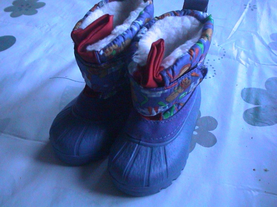 bottes fourrees t 21   TRES BON ETAT   VENDUES LE 22/09/13