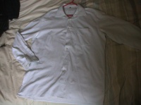 CHEMISE BLANCHE TAILLE 40/42   4 EUROS