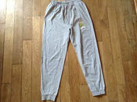 Pantalon de pyjama en coton gris    3 euros