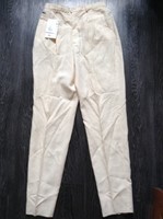 Pantalon Lacoste neuf taille 42   15 euros