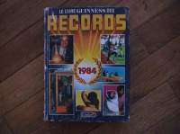 LIVRE DES RECORDS  ANNEE 1984    8 EUROS
