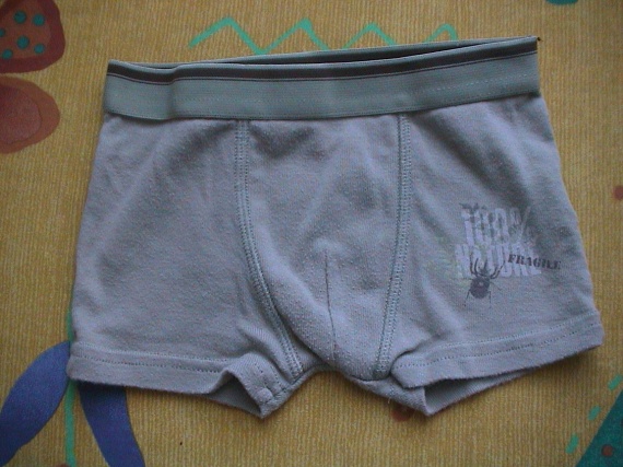 shorty absorba  4 ans  1.50 euro