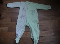 pyjama coton comme neuf  18 mois  4 euros