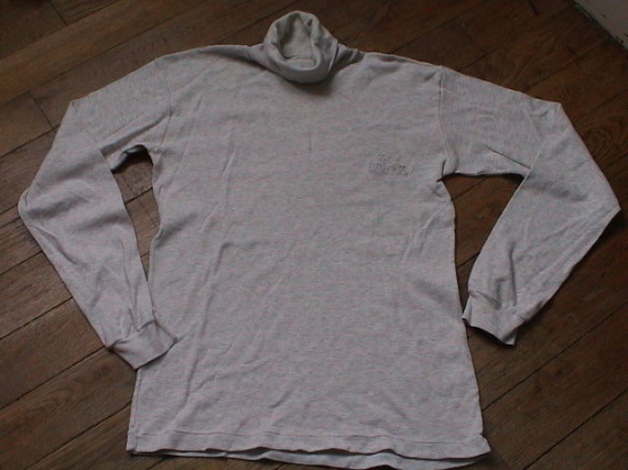 SOUS PULL COTON GRIS CLAIR   12 ANS  2 EUROS