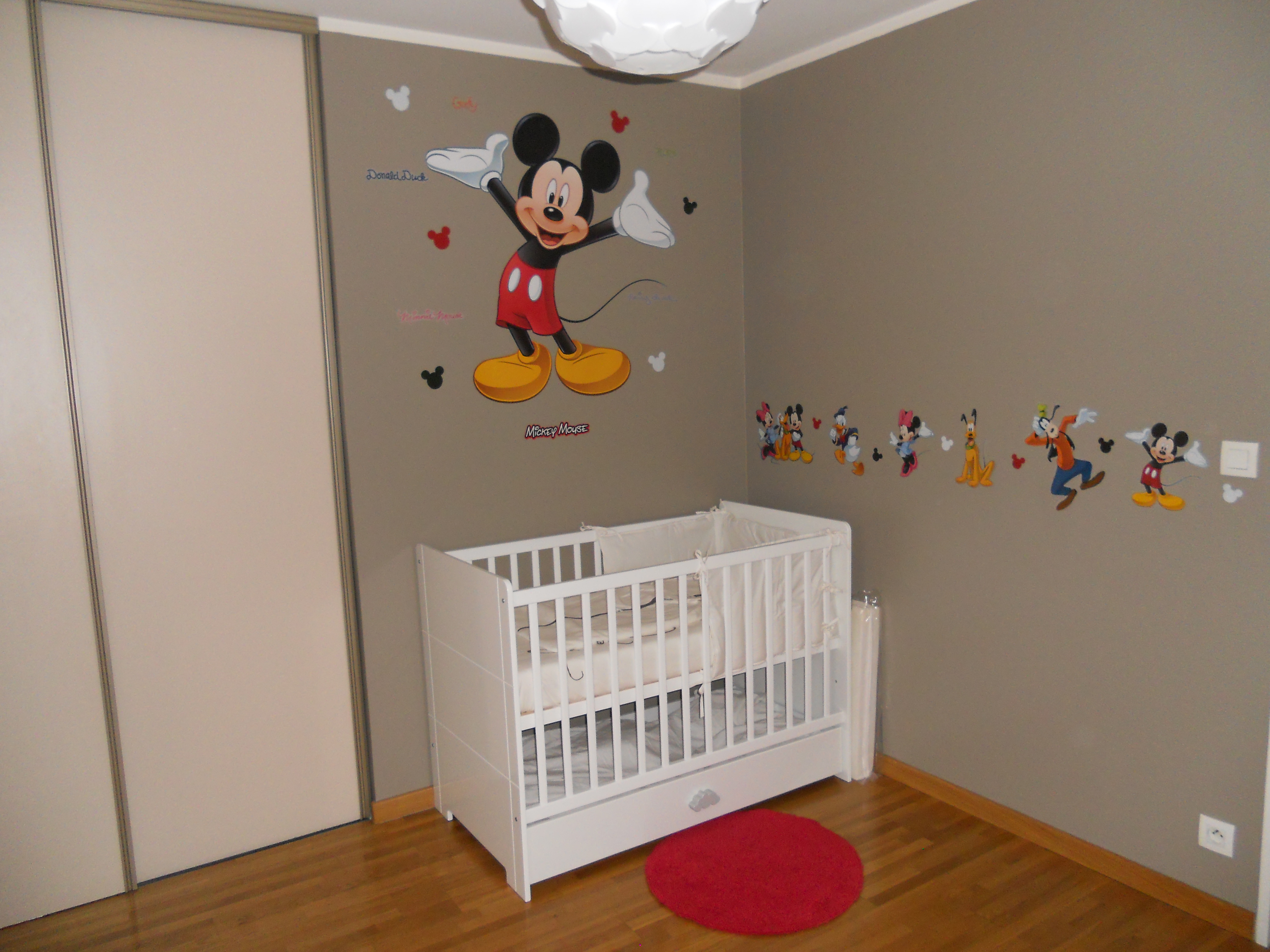 Chambre Theme Mickey Puericulture Forum Grossesse Amp Bebe Doctissimo Chambre Theme Mickey Puericulture Forum Grossesse Amp Bebe Doctissimo