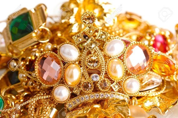 -Various-gold-jewellery-