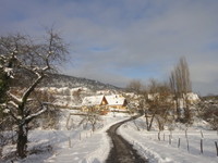 -village-sous-la-neige