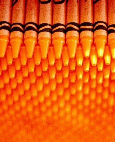 crayons orange