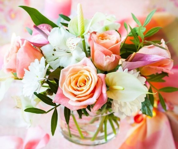 flowers-roses-pastel-bouquet
