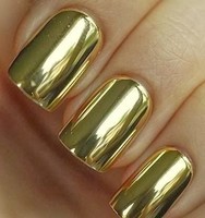 gold-beauty-nails