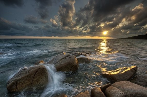 Sea_Stones_Evening_Clouds_