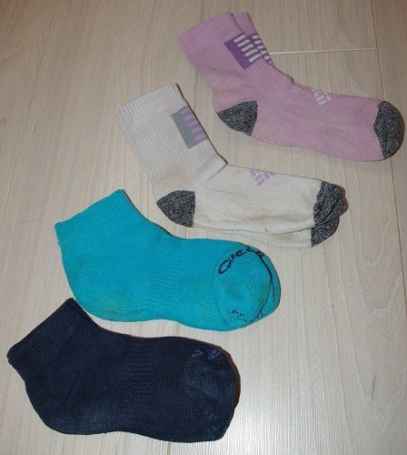 lot de 4 paires de chaussettes de randonnée columbia et quechua 31/34, 3 euros