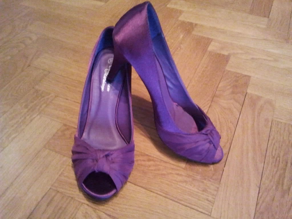 chaussures violettes