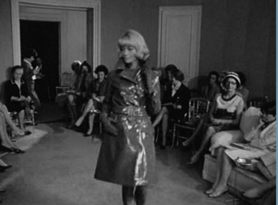 Emission de mode à la  tv 1965 présentée par Isis Maly 1