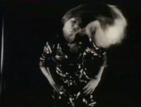 Jane Birkin dans Comment réussir quand on est con et pleurnichard de Michel Audiard