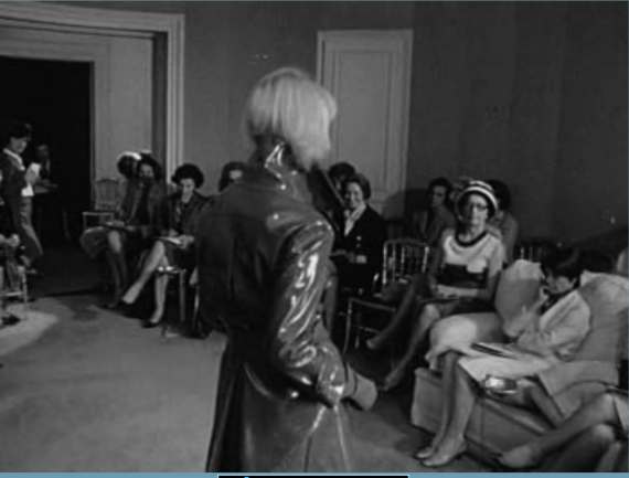 Emission de mode à la  tv 1965 présentée par Isis Maly 2